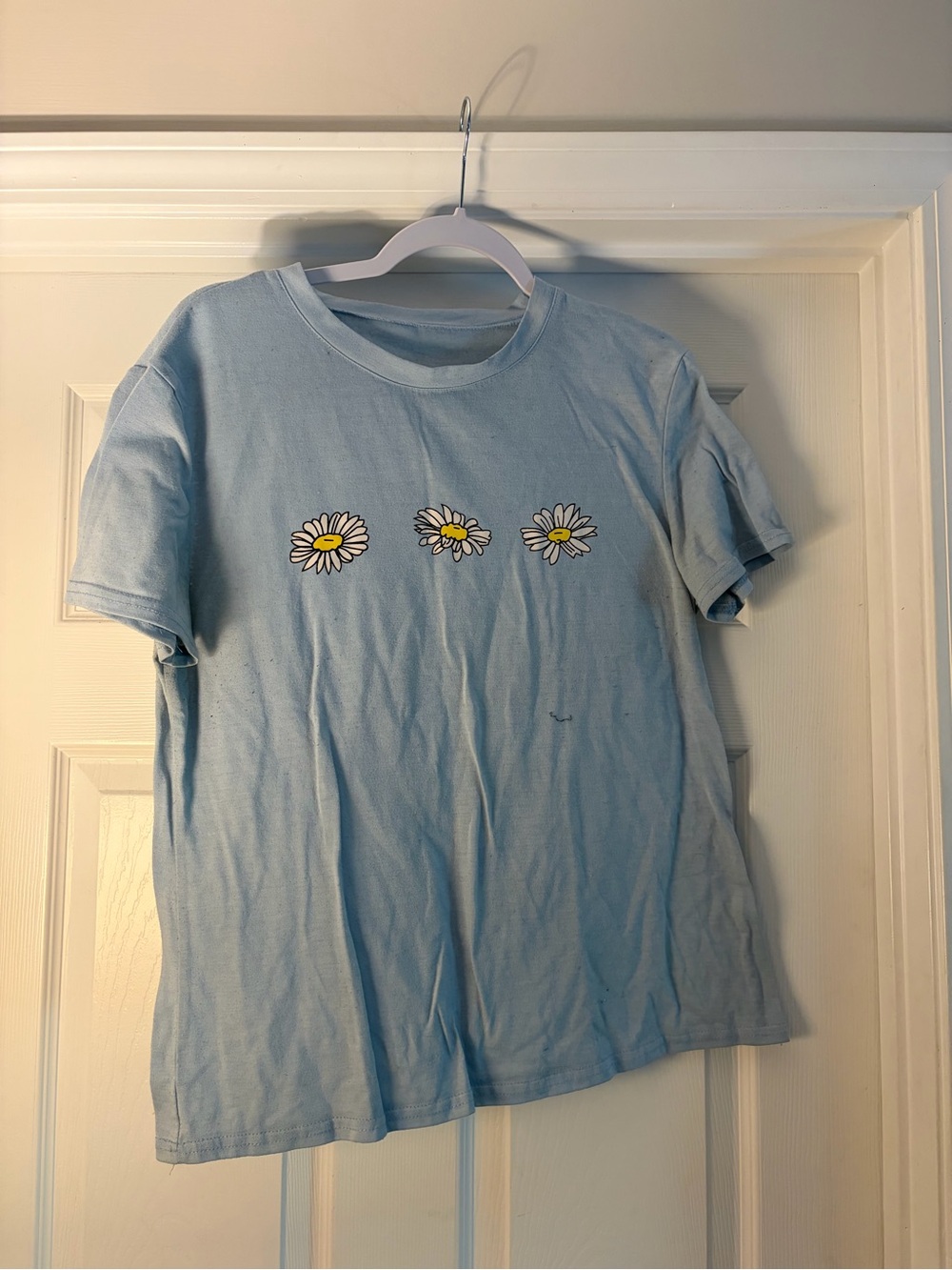 Light Blue Daisy Graphic Short Sleeve Tee